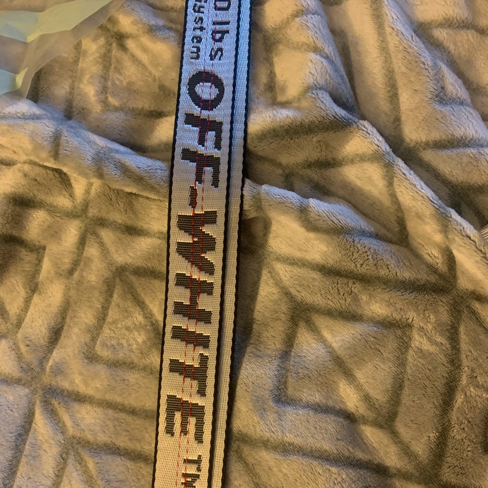 Unisex off white belt
